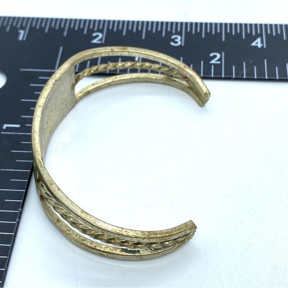 Vintage Alpaca Mexico Mother-of-Pearl Floral Inlay Cuff Bracelet - Picture 10 of 11